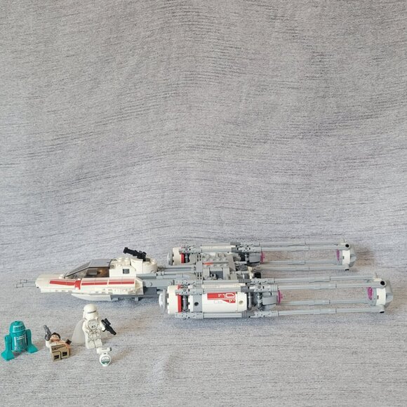 LEGO Star Wars: Resistance Y-Wing Starfighter (75249) - Picture 9 of 12